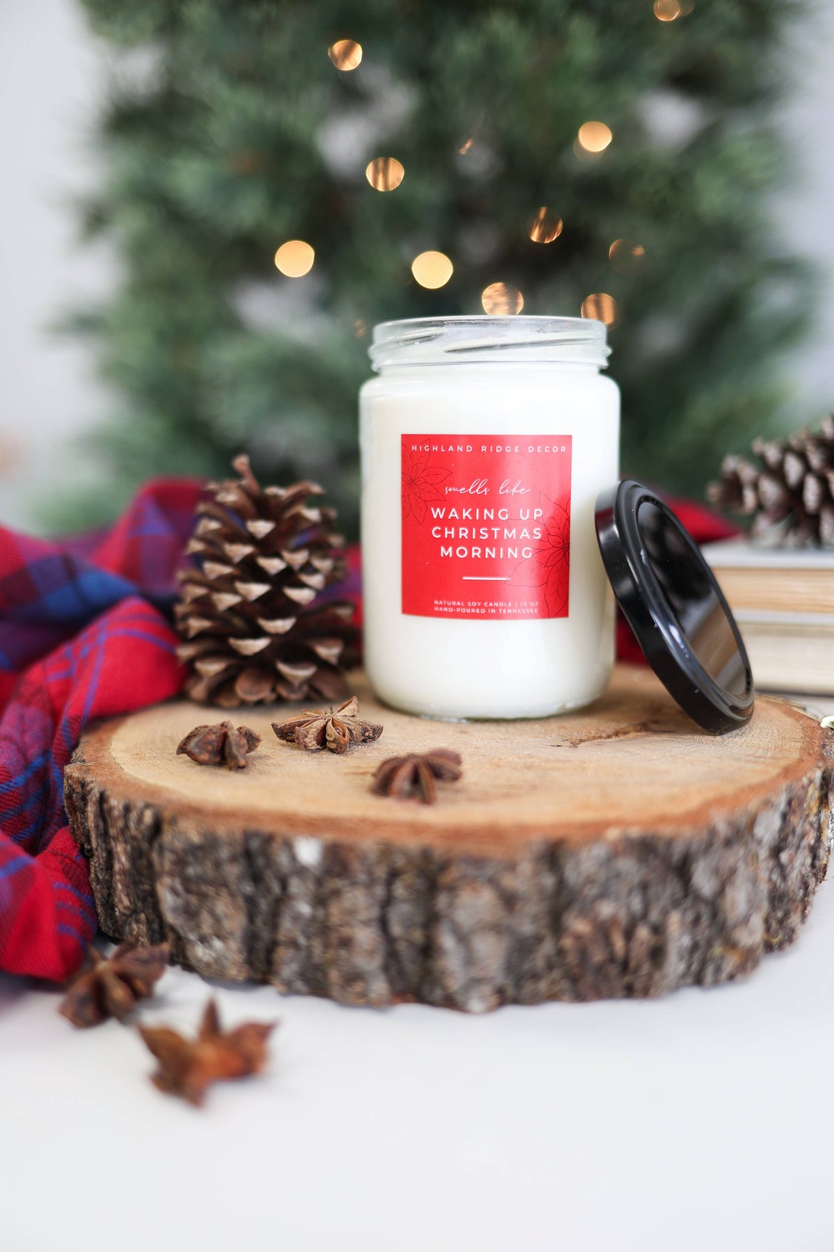 Warm Gingerbread "Waking Up Christmas Morning" Soy Candle