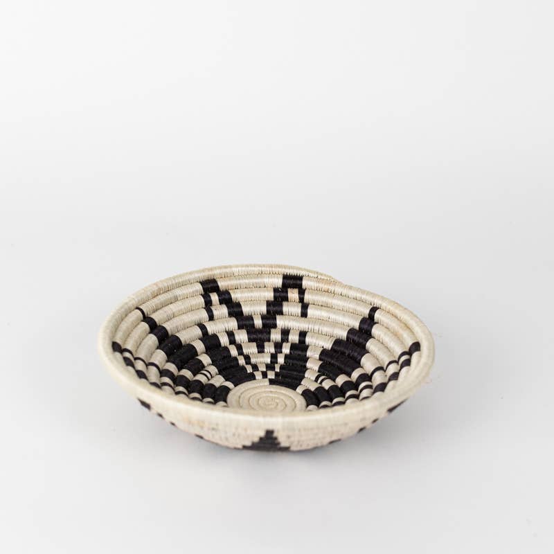 Cactus Blossom 16” Woven Tray