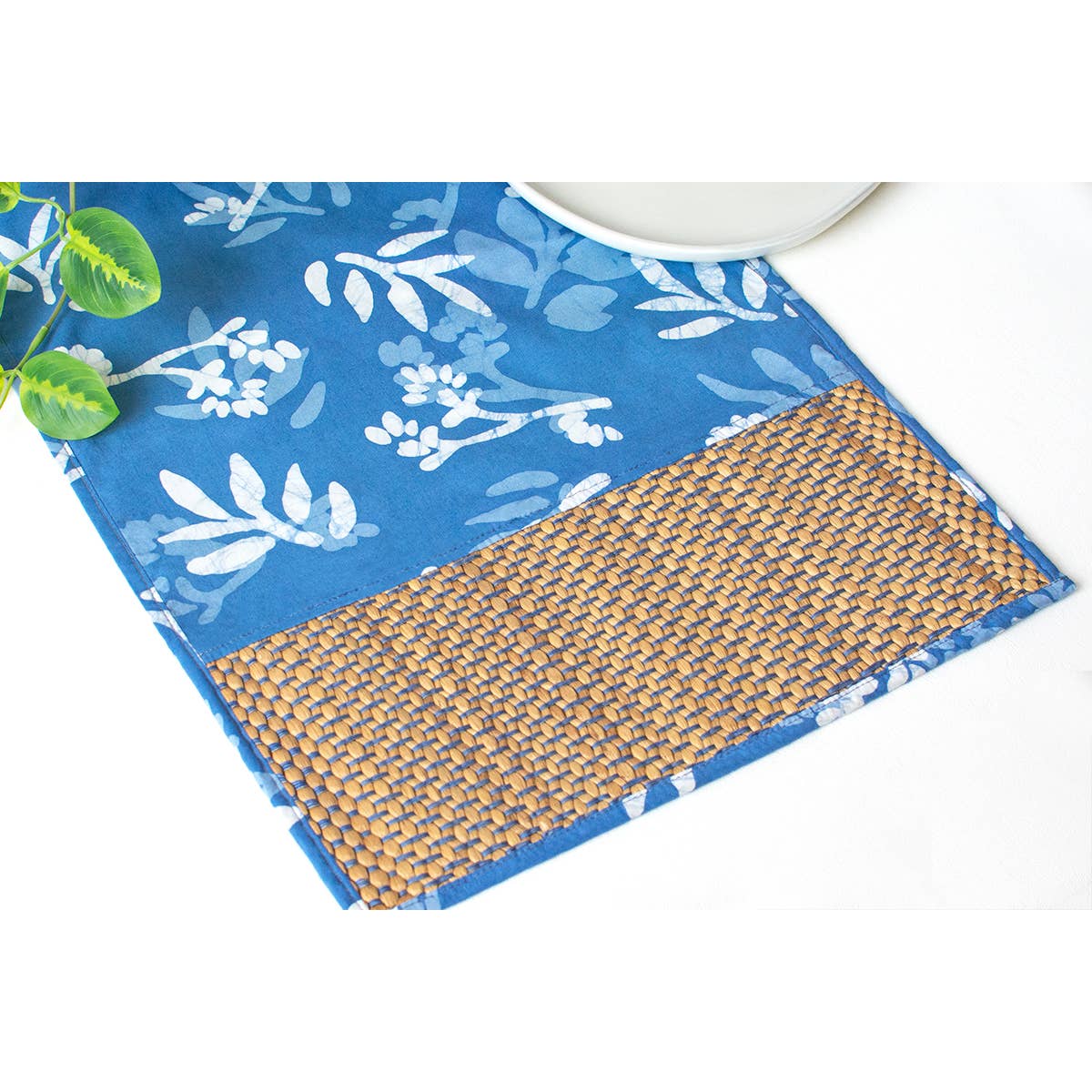 Water Hyacinth Short Table Runner