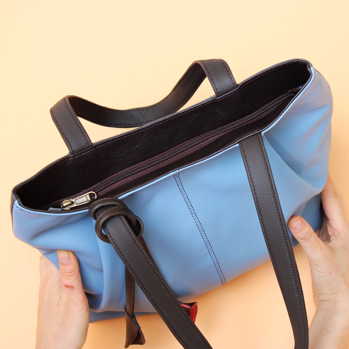 Celine  Shoulder Bag with Zipper Cloure