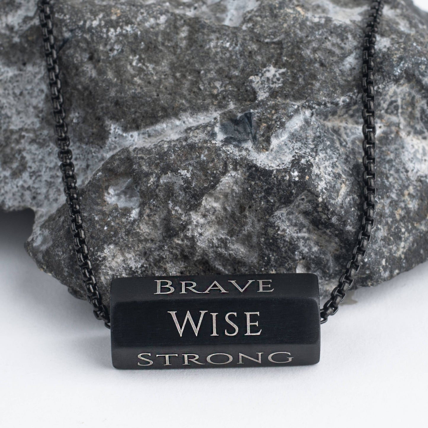 The Pillar Necklace – Matte Black