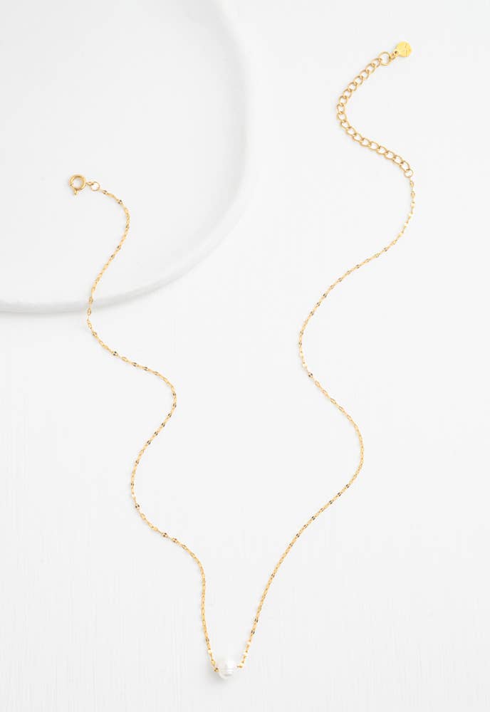 Annie Gold Pearl Necklace