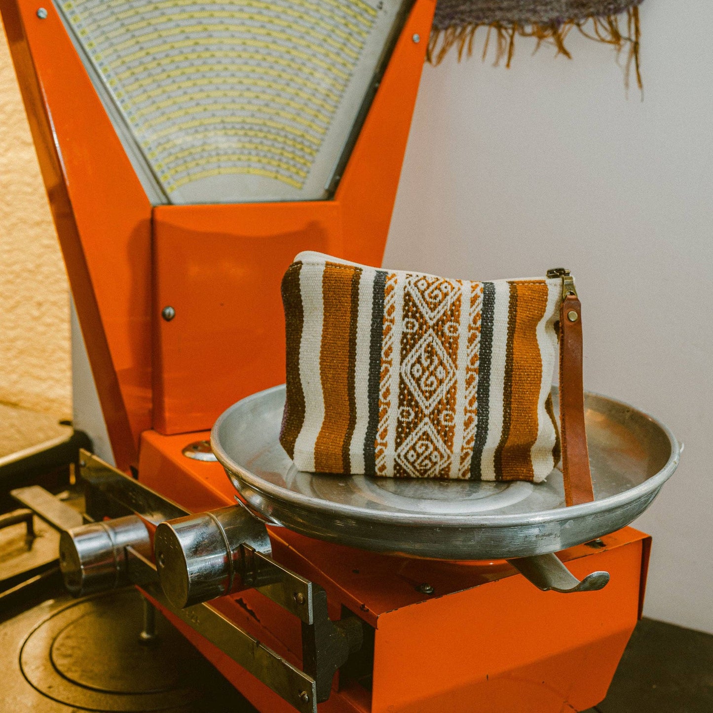 Makeup Pouch in Alba