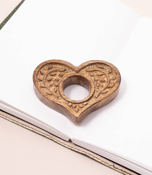 Heart Thumb Book Page Holder