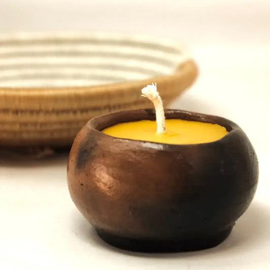 Clay Pinch Pot Beeswax Candle