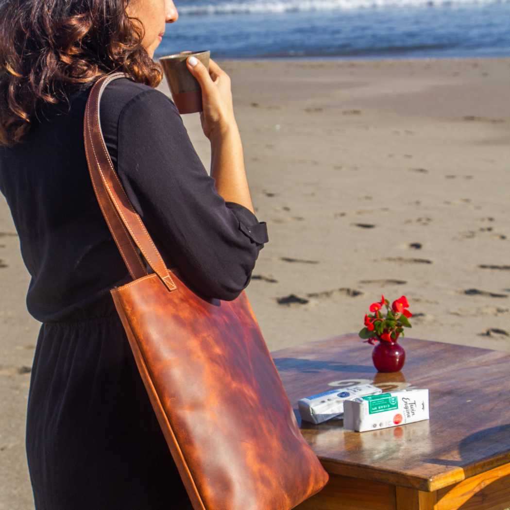 The Essential Tote - Saddle Brown