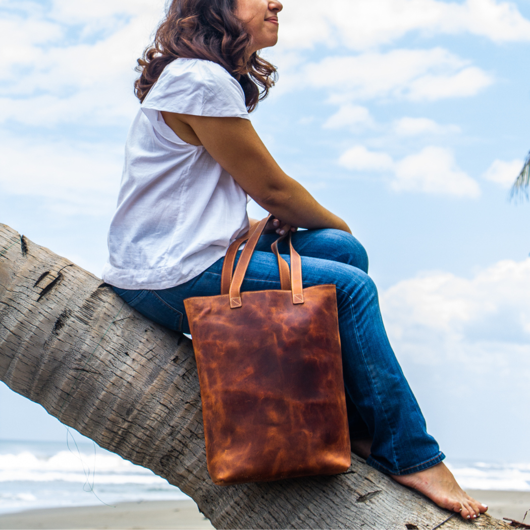 The Essential Tote - Saddle Brown