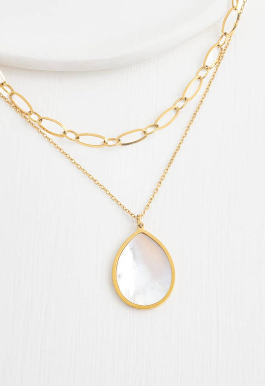 Holly Mother-of-Pearl Necklace