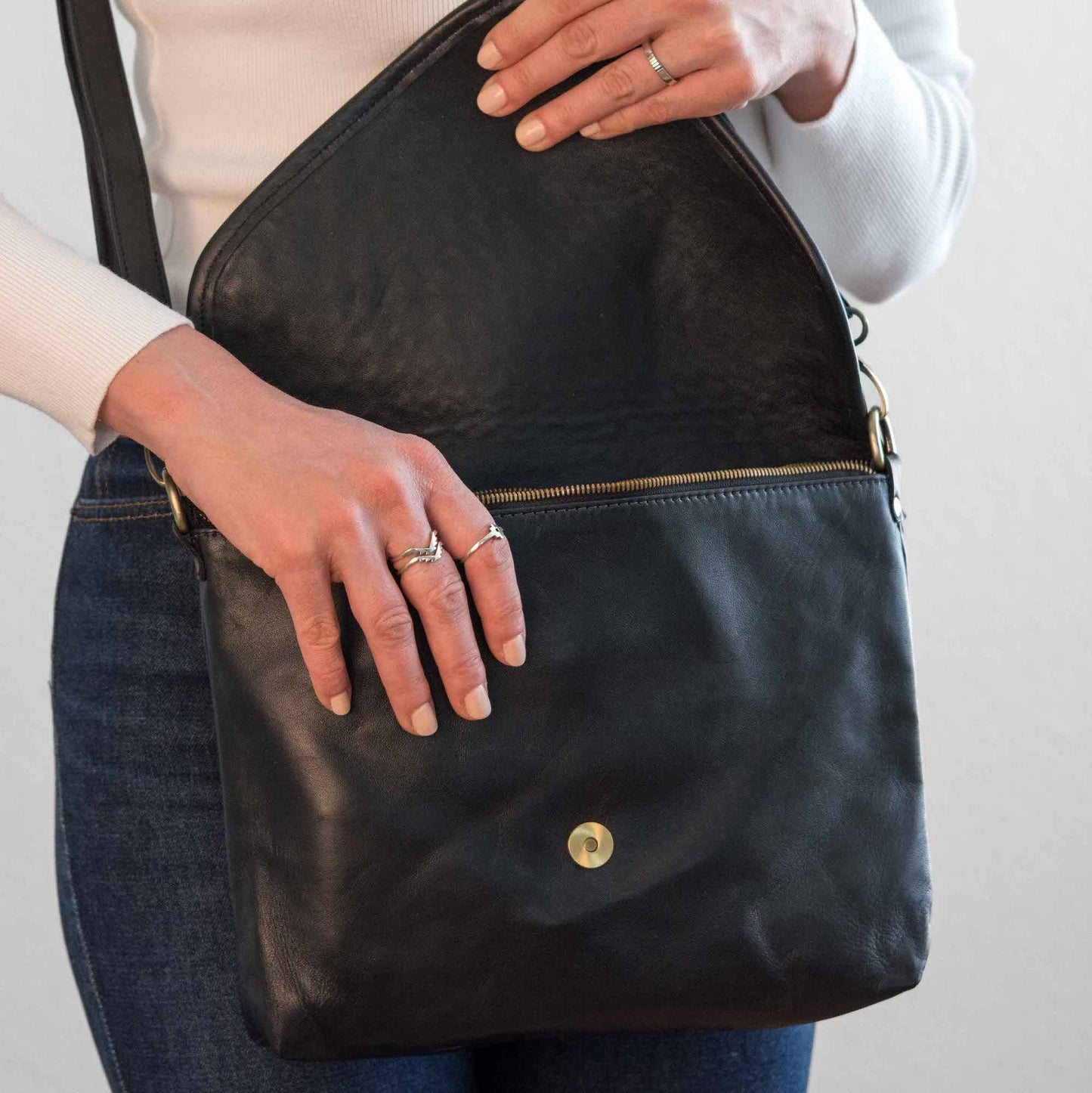 Woven Braided Leather Everyday Bag–Lightweight