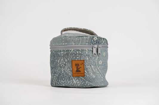 Caroline Travel Organizer
