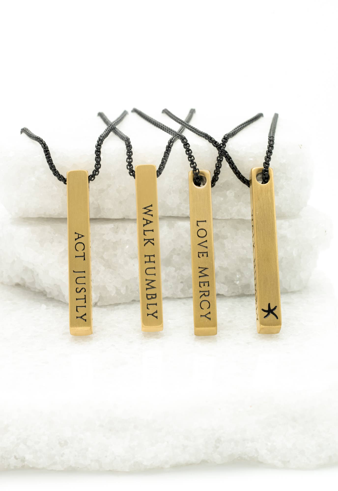 Justice Men's Gold Bar Necklace