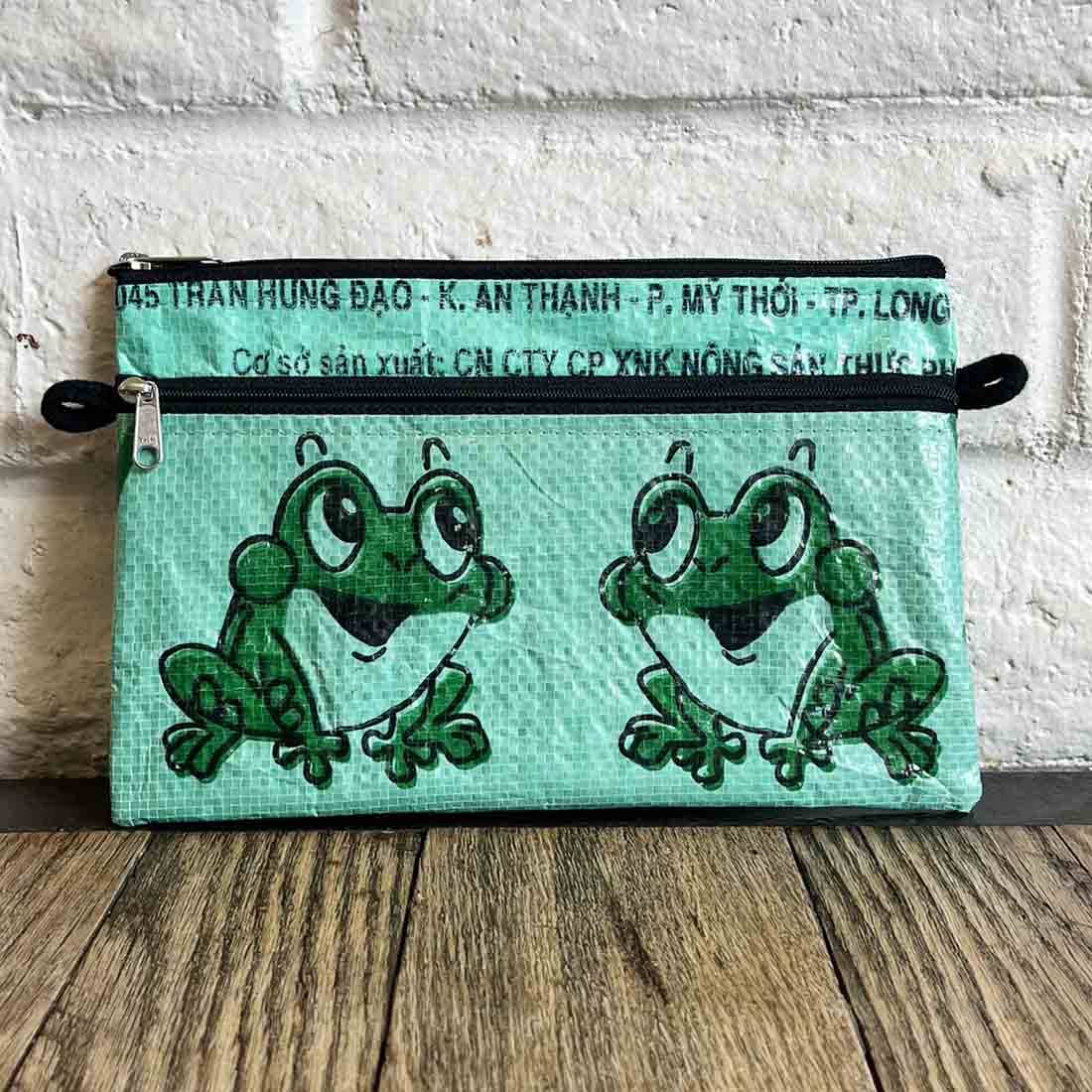 Multipurpose Pouch - Frogs