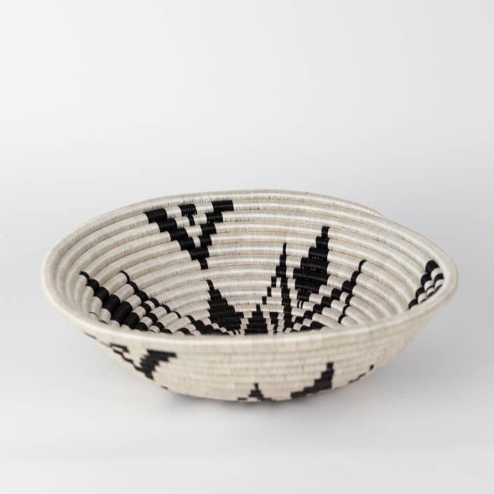Cactus Blossom 16” Woven Tray
