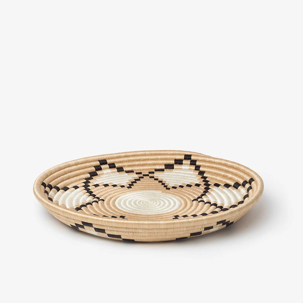 Neri Woven 16” Woven Tray