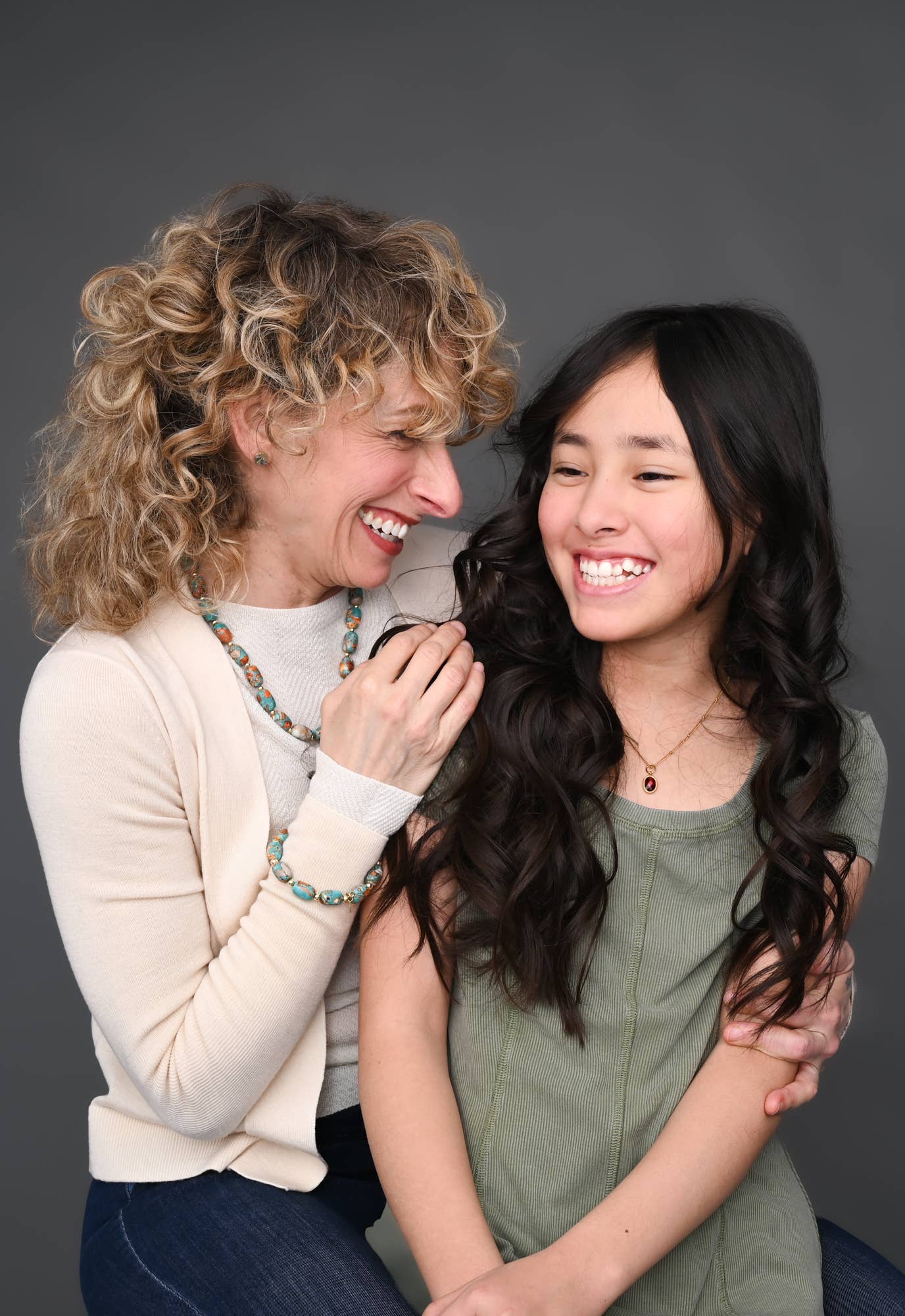 Sierra Bloom Turquoise Emperor Stone Beaded Bracelet