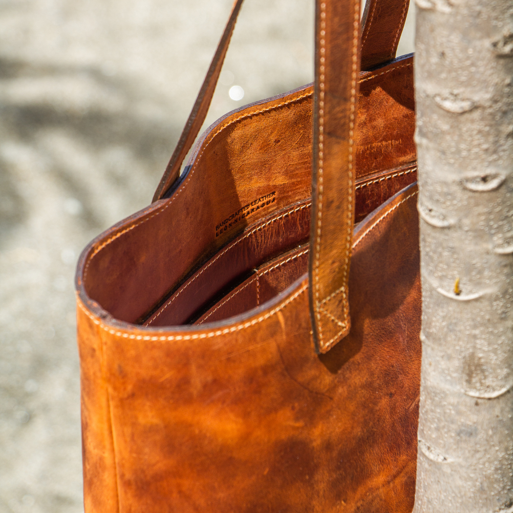 The Essential Tote - Saddle Brown